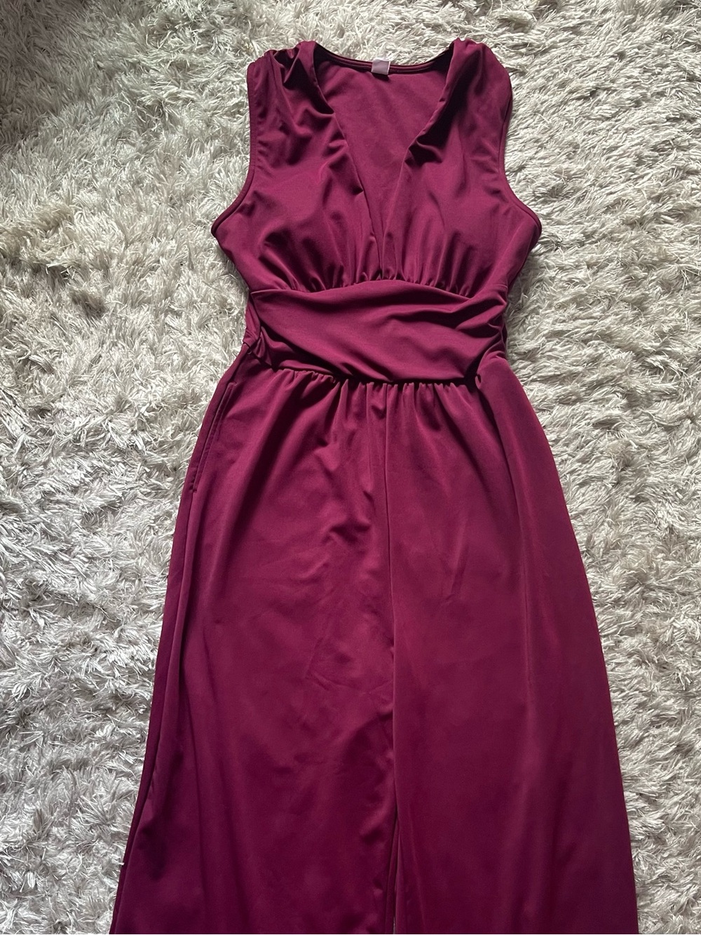 HALARA Sleeveless Burgundy Maxi Dress